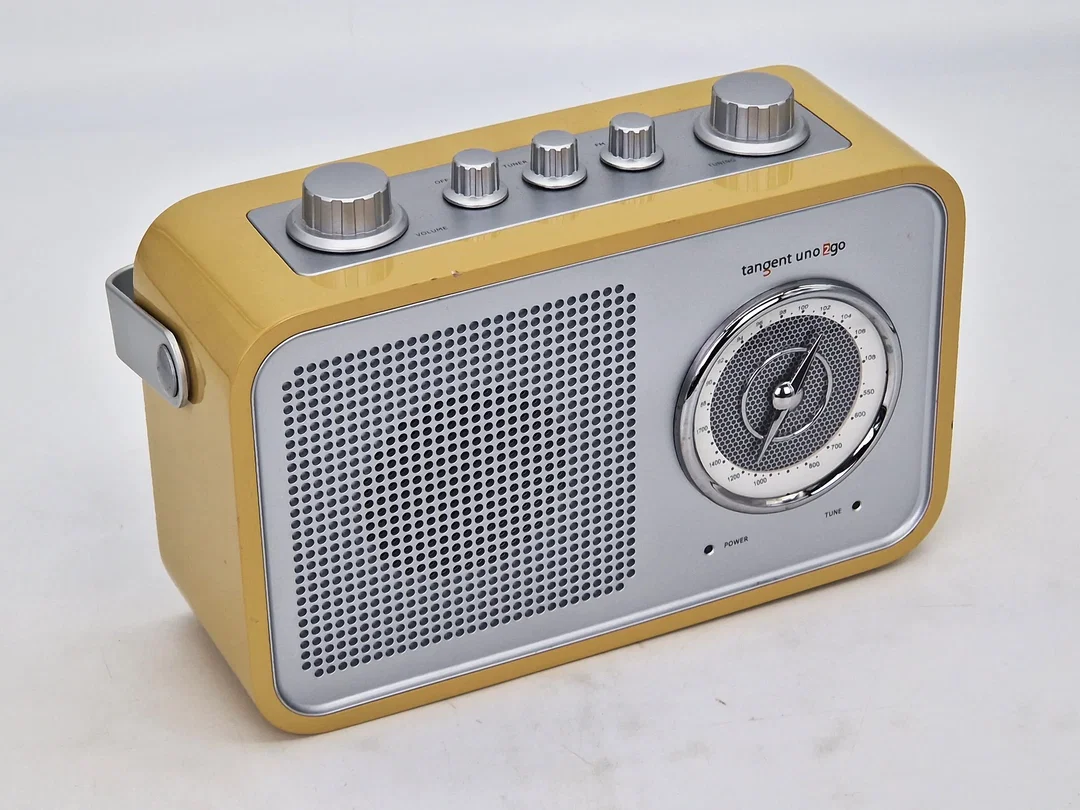 Tangent Uno 2 go - Design Radio (FM/AM) - Bild 1