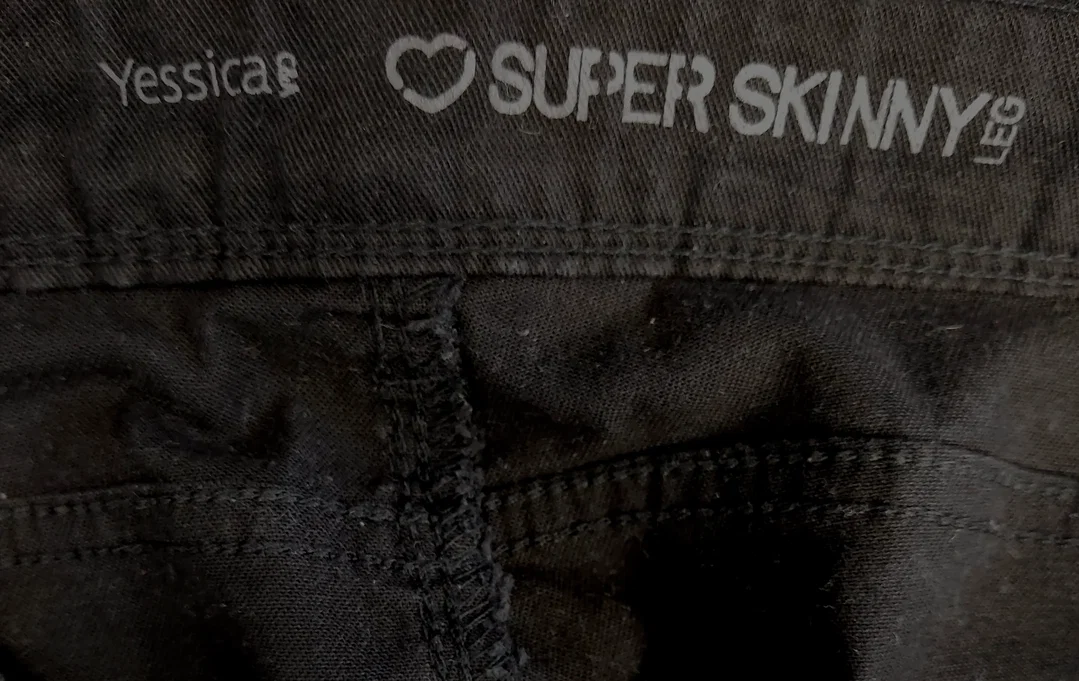 Yessica Damenjeans, schwarz - Gr. 44 – Bild 3