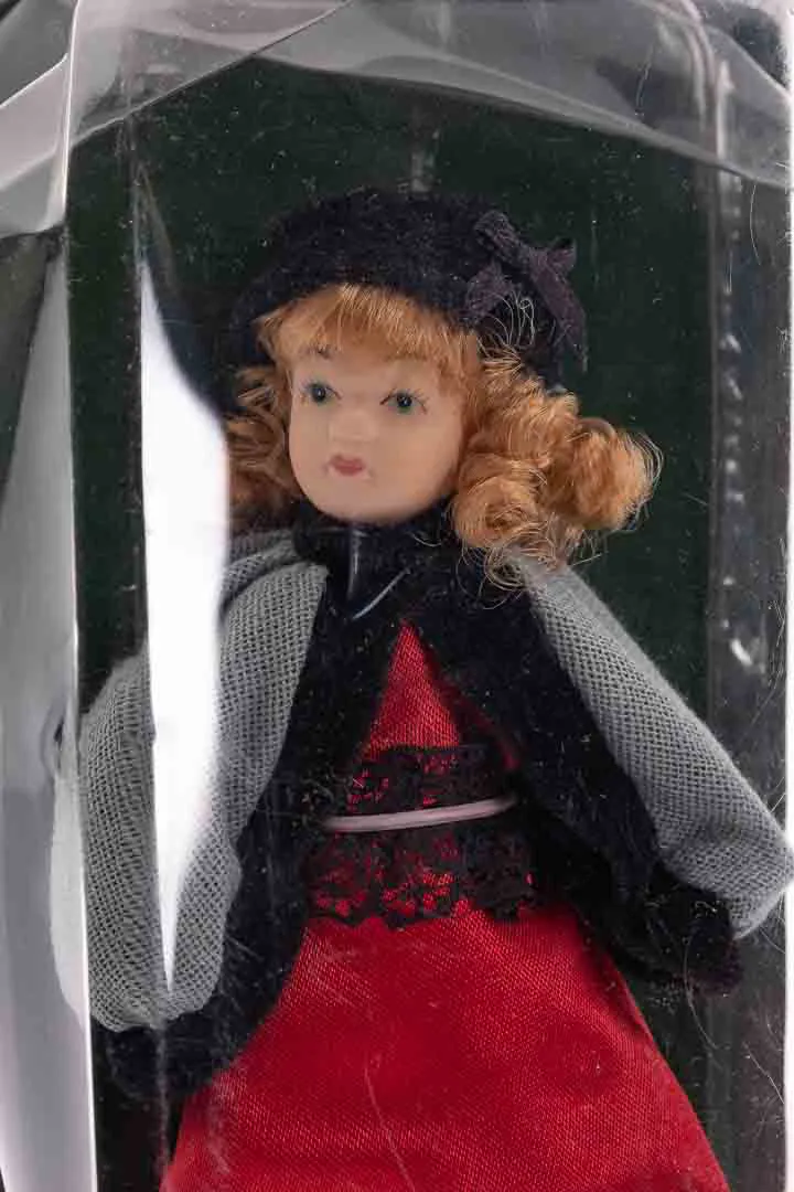  DE AGOSTINI Sammlerpuppe / Porzellanpuppe, Höhe 15cm – Bild 2