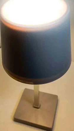 Moderne LED Tischleuchte - Kabellos im TEDi Design - Bild 3