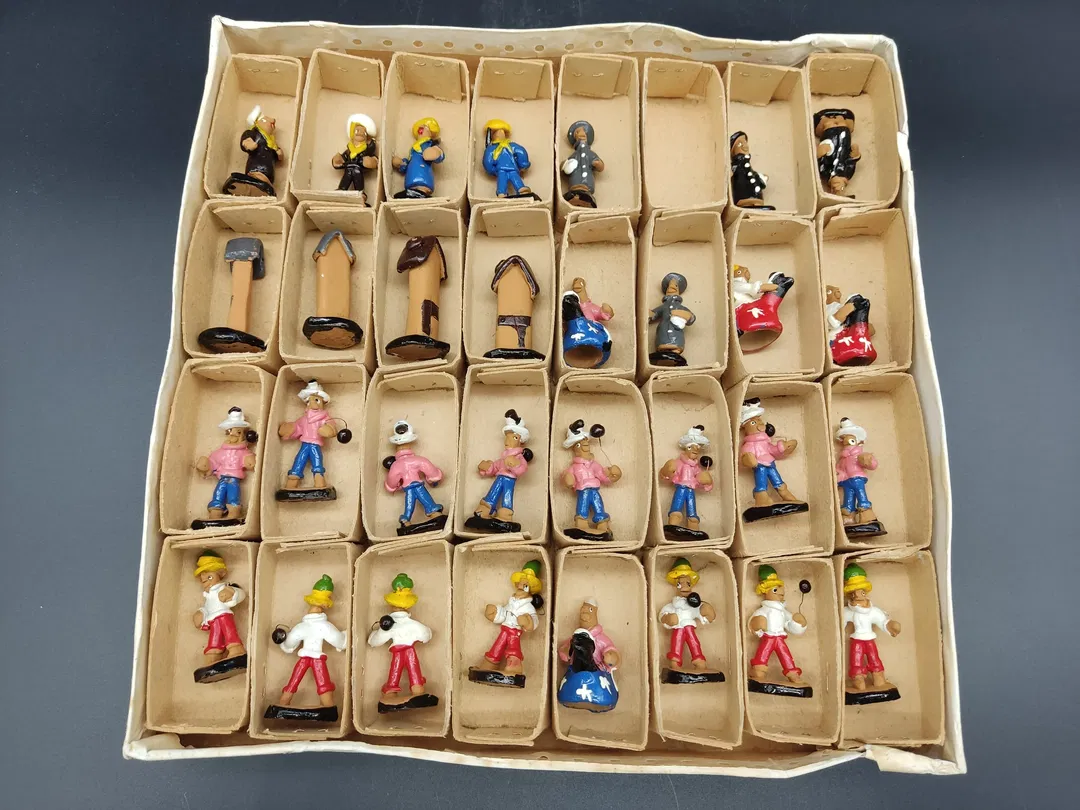 31 Stk. extravagante, handgefertigte Figuren  - Bild 1