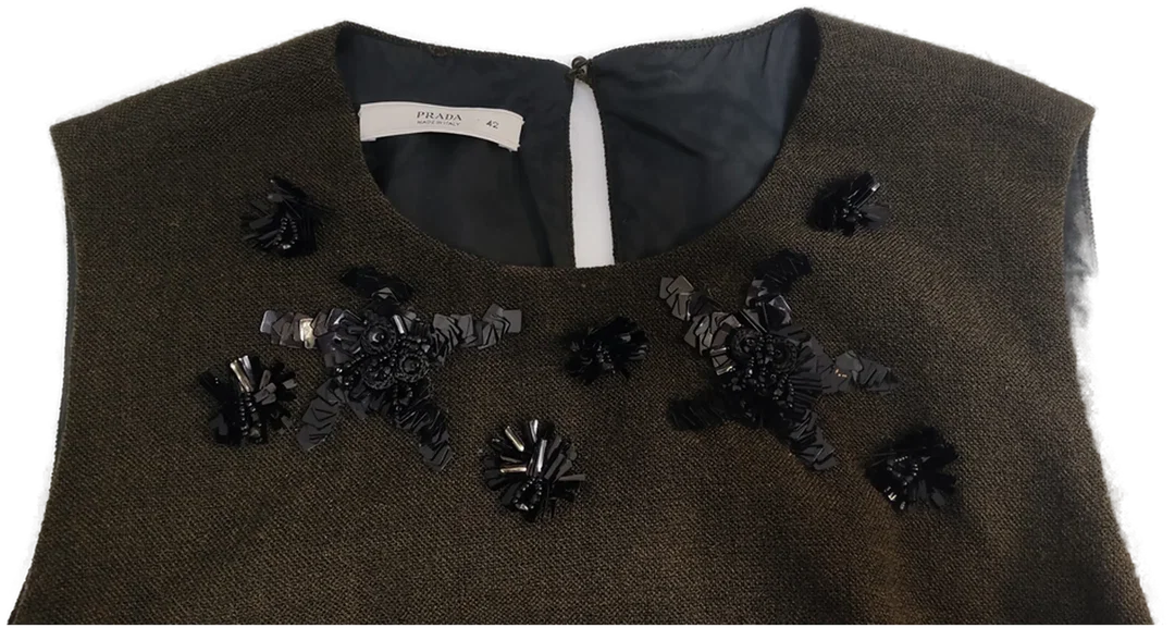 Prada Kleid mit Samtrock & Pailetten in Größe 42 – Bild 3