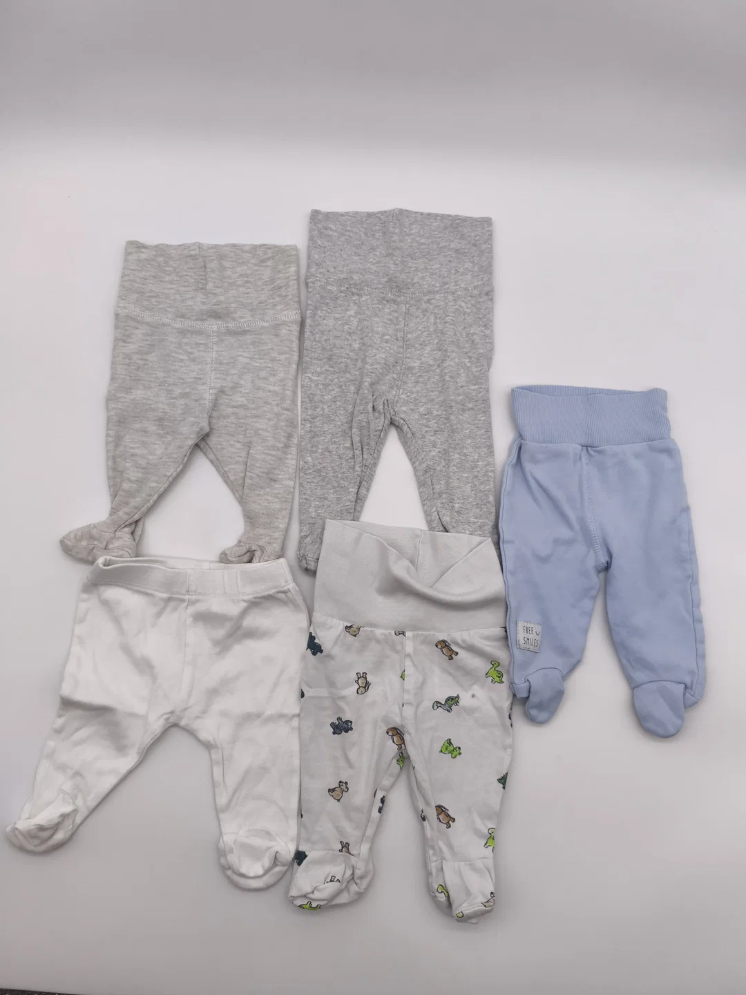 5er Set Baby Hosen, mit Füßchen, Gr. 50/56 – Bild 1