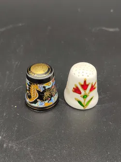 2 Stk. Vintage-Fingerhut aus Porzellan - Bild 3