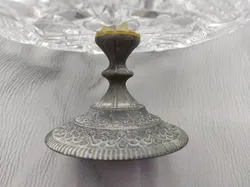 Alte Glasschüssel mit Metallfuß - Bild 7