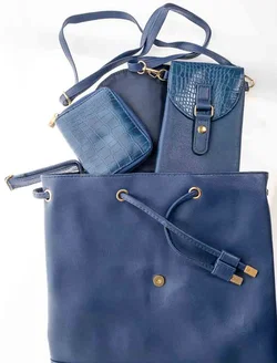 Damenrucksack mit Smartphonetasche und Geldbörse in dunkelblau - Bild 3