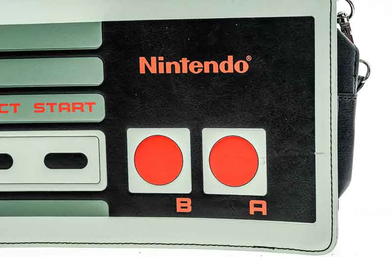 Nintendo - NES Controller Frauen Handtasche – Bild 2