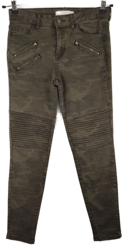 Zara Damenhose in Olivgrün, L30 | Detailstarker Casual-Look