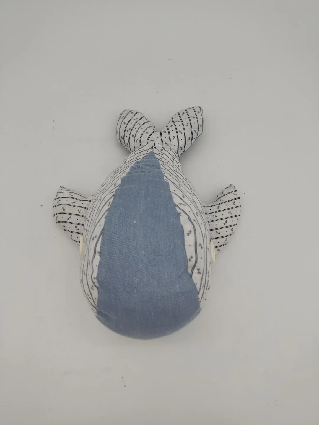 Kleiner Walfisch - handgenäht – Bild 3