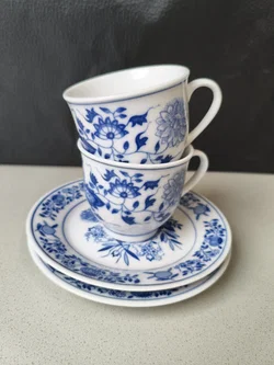 Domestic, 2 Kaffeetassen, Zwiebelmuster  – Vorschau 1