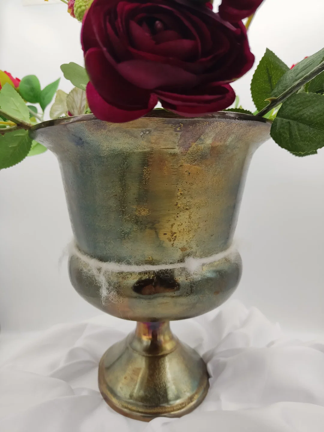 Antik-Goldene Aluminium-Pokalvase | Handgemachter Vintage-Look – Bild 4