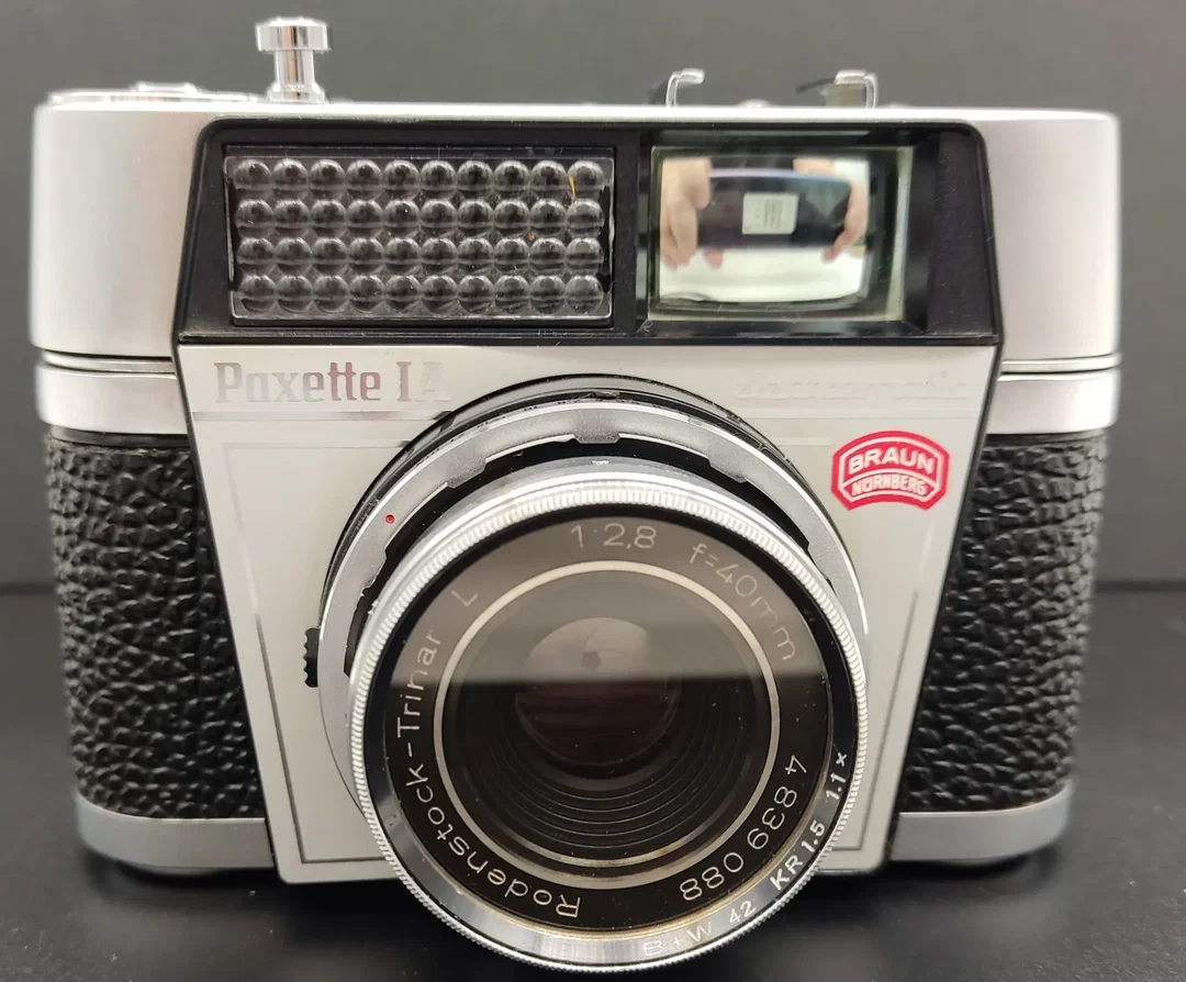 Braun Kamera Paxette I Electromatic mit Ledertasche – Bild 3