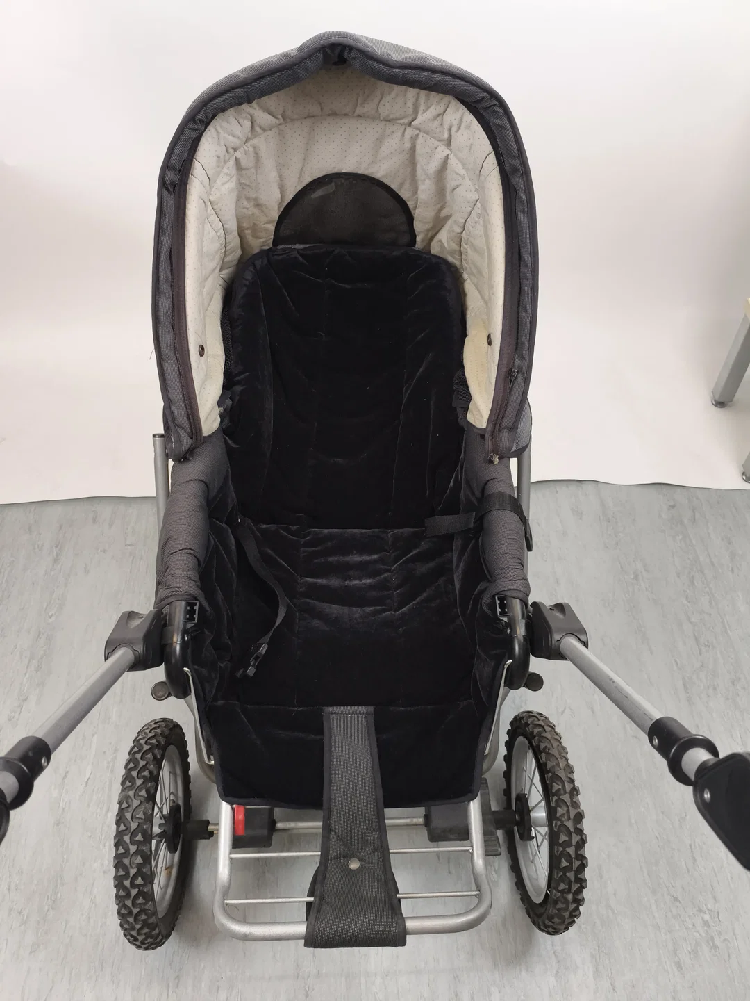 Kinderwagen Teutonia geländegängig – Bild 4