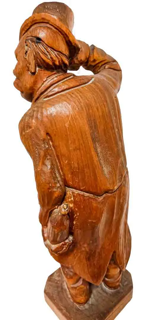 Brienzer Holzfigur „Der lebensfrohe Herr“ – Handgeschnitzt, 52cm – Bild 3
