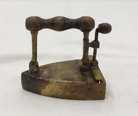 Bügeleisen Messing - Bild 1