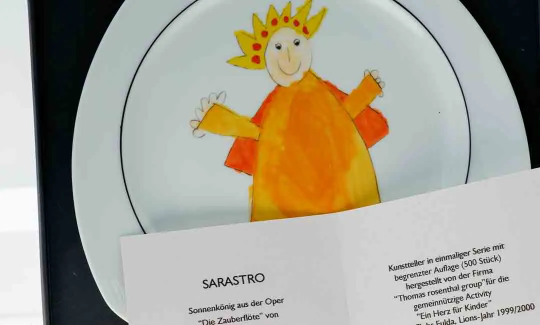 Thomas Porzellan Sammelteller „SARASTRO“ – Kinder-Akademie Fulda, Ø 22 cm – Bild 2