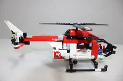 LEGO Technic Rettungshubschrauber - Bild 3
