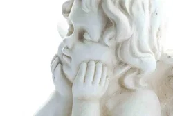 Dekorative Engelsbüste Putto mit ausgebreiteten Flügeln 26 cm – Vorschau 2