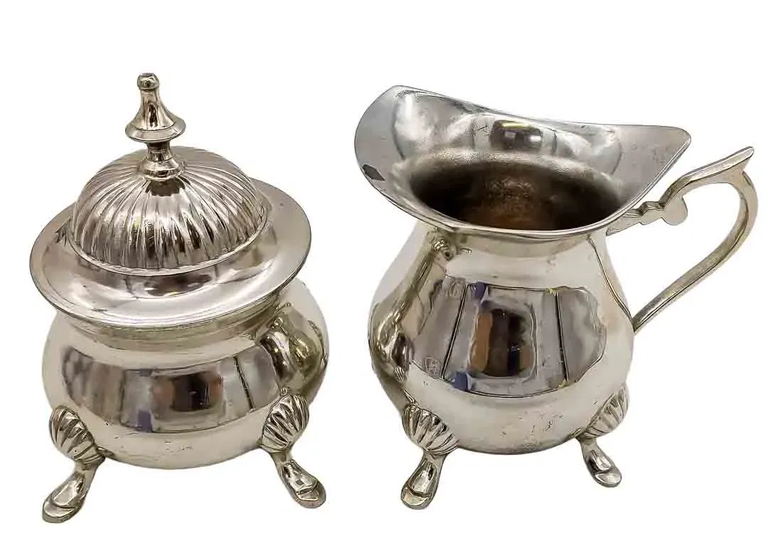 Versilbertes Milch- und Zuckerset auf Kugelfüßen im Vintage-Stil - Bild 1