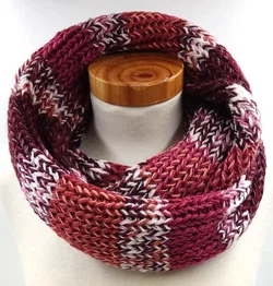 Handgestrickter Loop Schal – Vorschau 1