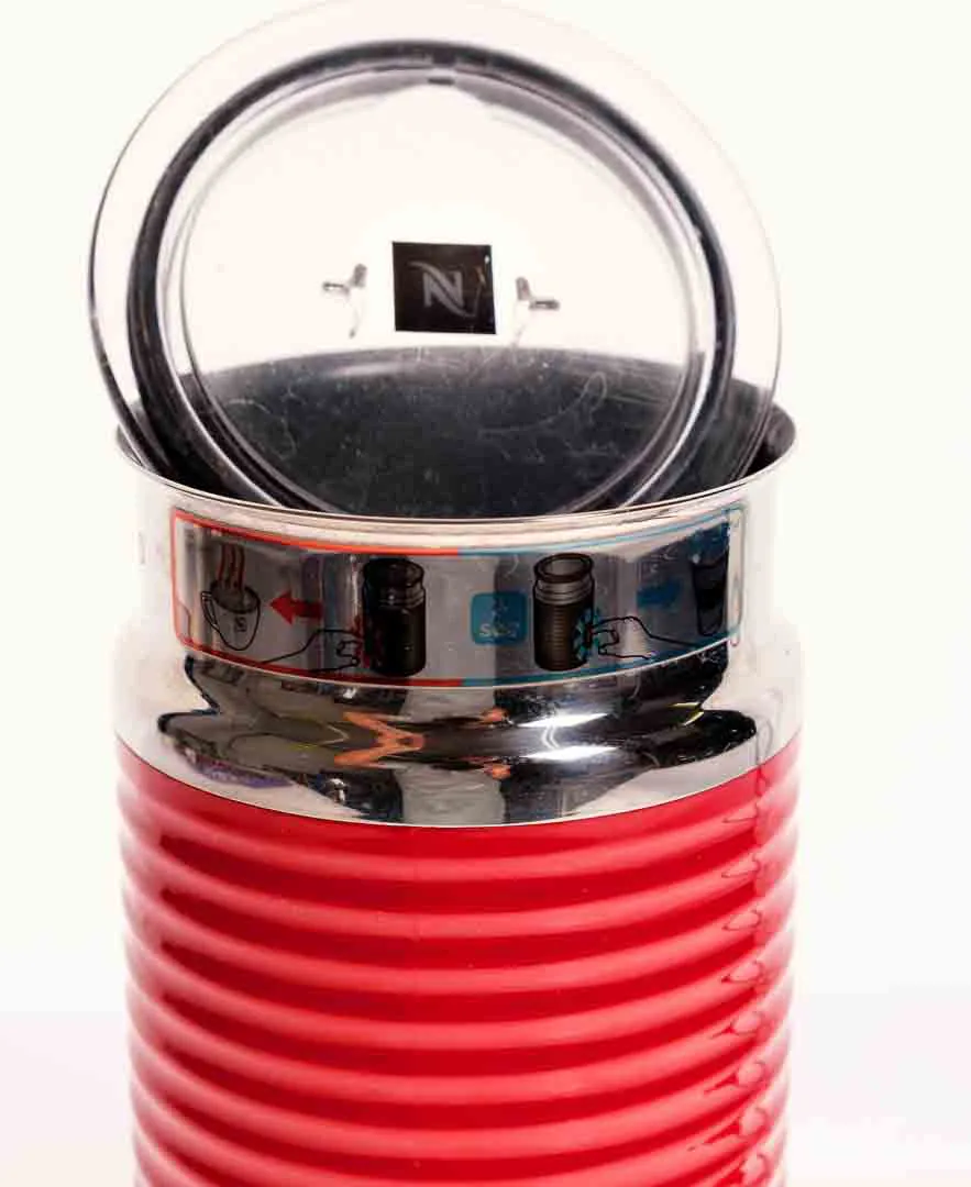 Nespresso Milchaufschäumer Aeroccino, rot, elektrischer Milchschäumer – Bild 3