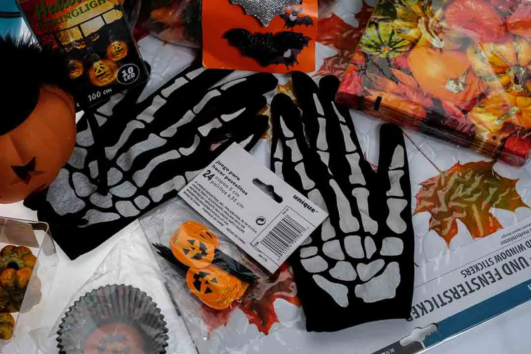 Happy Halloween Set #2 mit Tasche, Haarreif & u.v.a. Deko – Bild 3