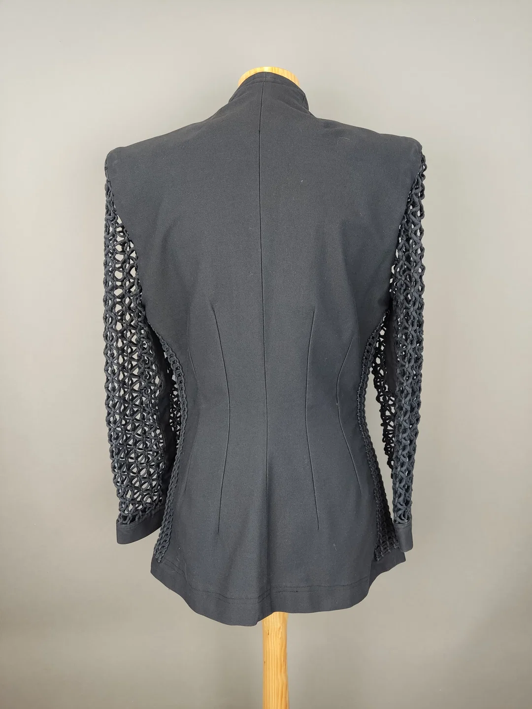 Damen-Blazer mit geknüpften Makramee-Details - M/L – Bild 3