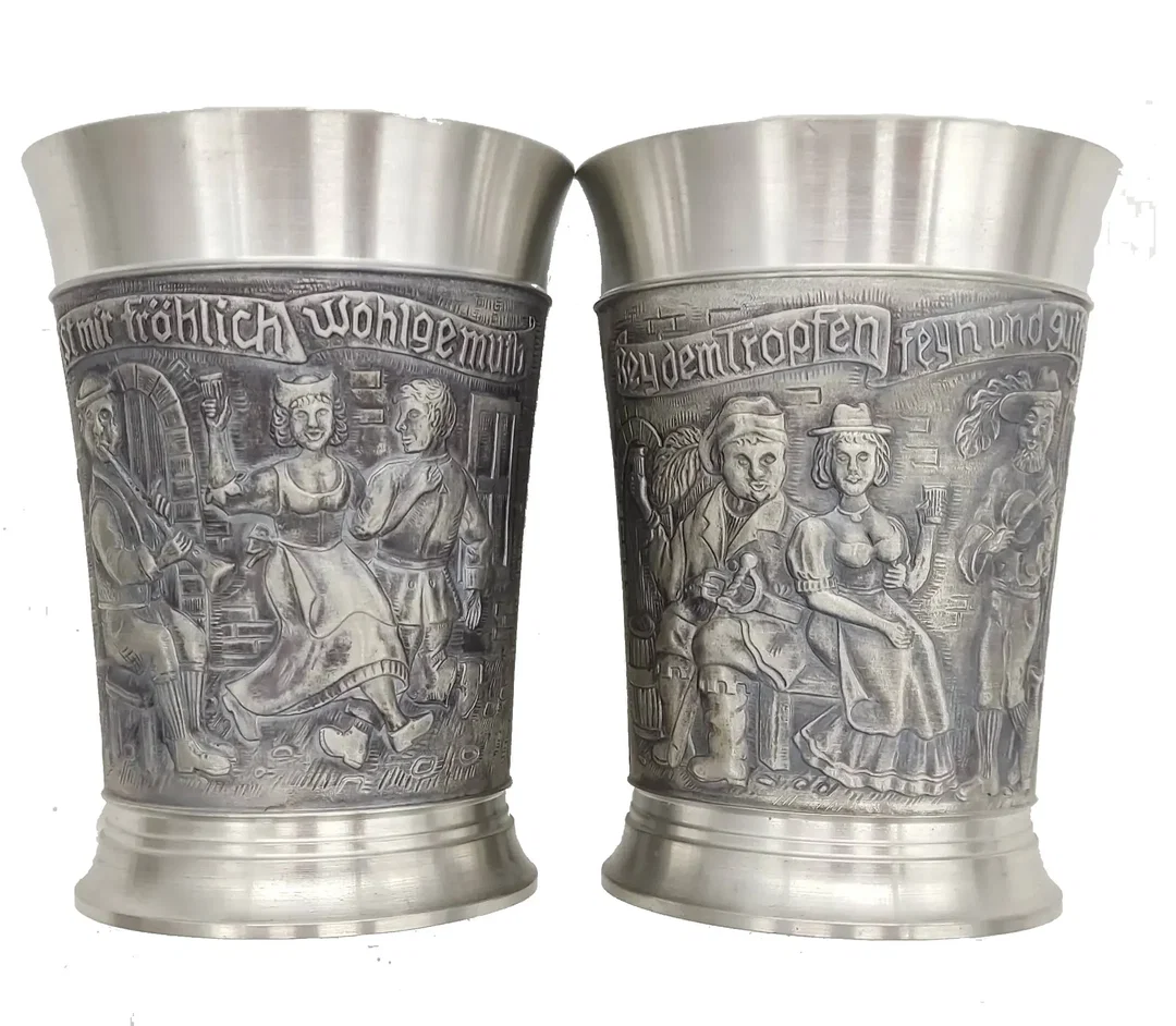Zinnbecher Set 6-teilig von BMF (Bayerische Metallwarenfabrik) - Mittelalterliches Reliefmotiv - Reinzinn, inkl. Zinnkanne mit Deckel – Bild 4