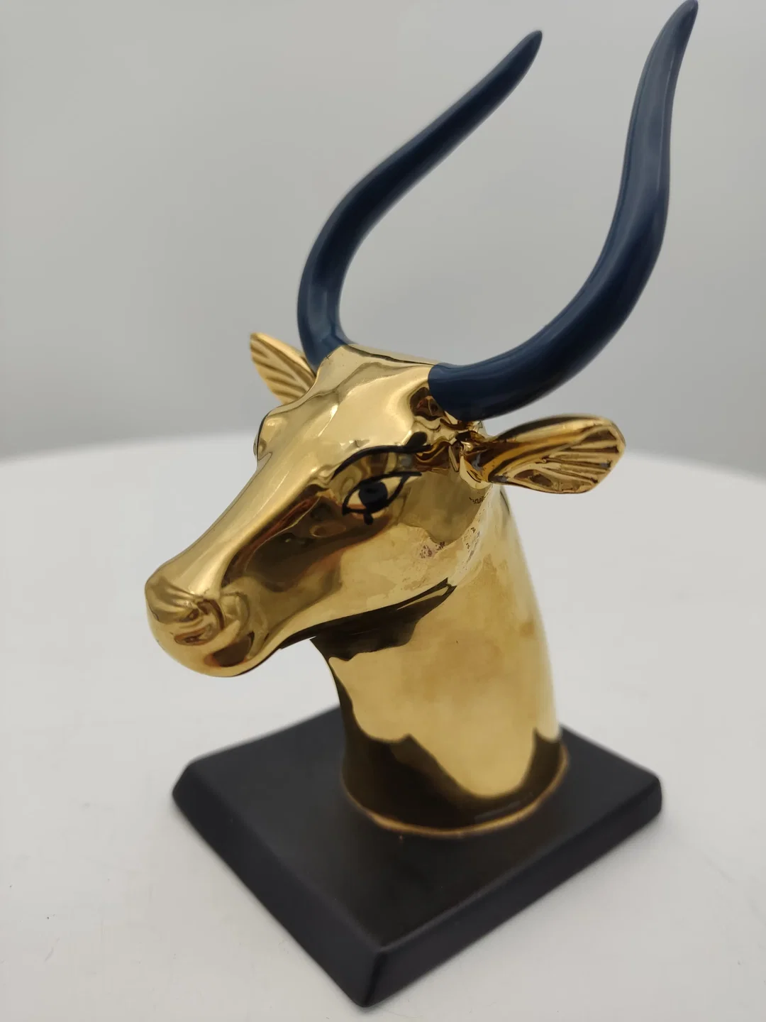 Goldener Sacred Cow Porzellan & Zertifikat von Franklin Mint | Limitierte Rarität – Bild 2