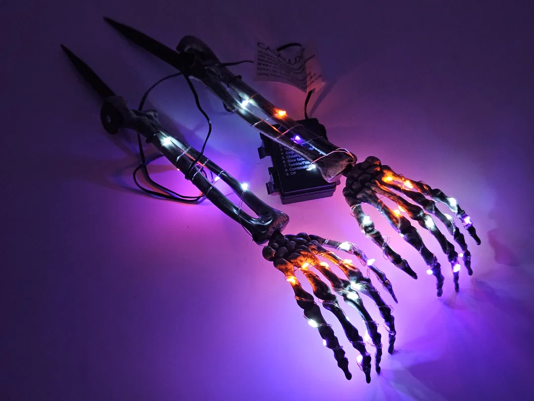 LED-Deko für Halloween " Skelettarme" – Bild 4