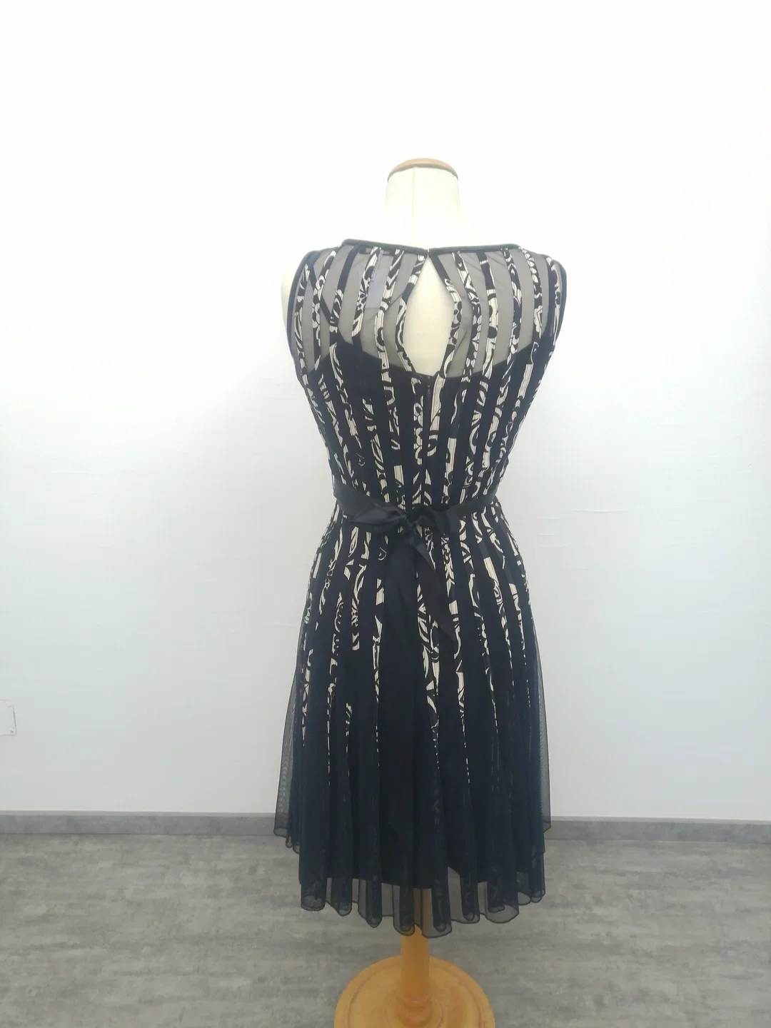 Gestreiftes Minikleid Mariposa Tüll | Frühlingsleicht – Bild 3