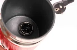 Nespresso Milchaufschäumer Aeroccino, rot, elektrischer Milchschäumer - Bild 2