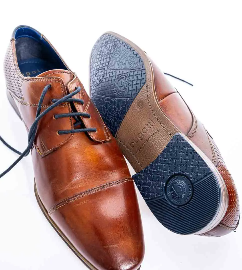 Schuhe Bugatti Schnürer Braun, Neuwertig! 42 – Bild 3