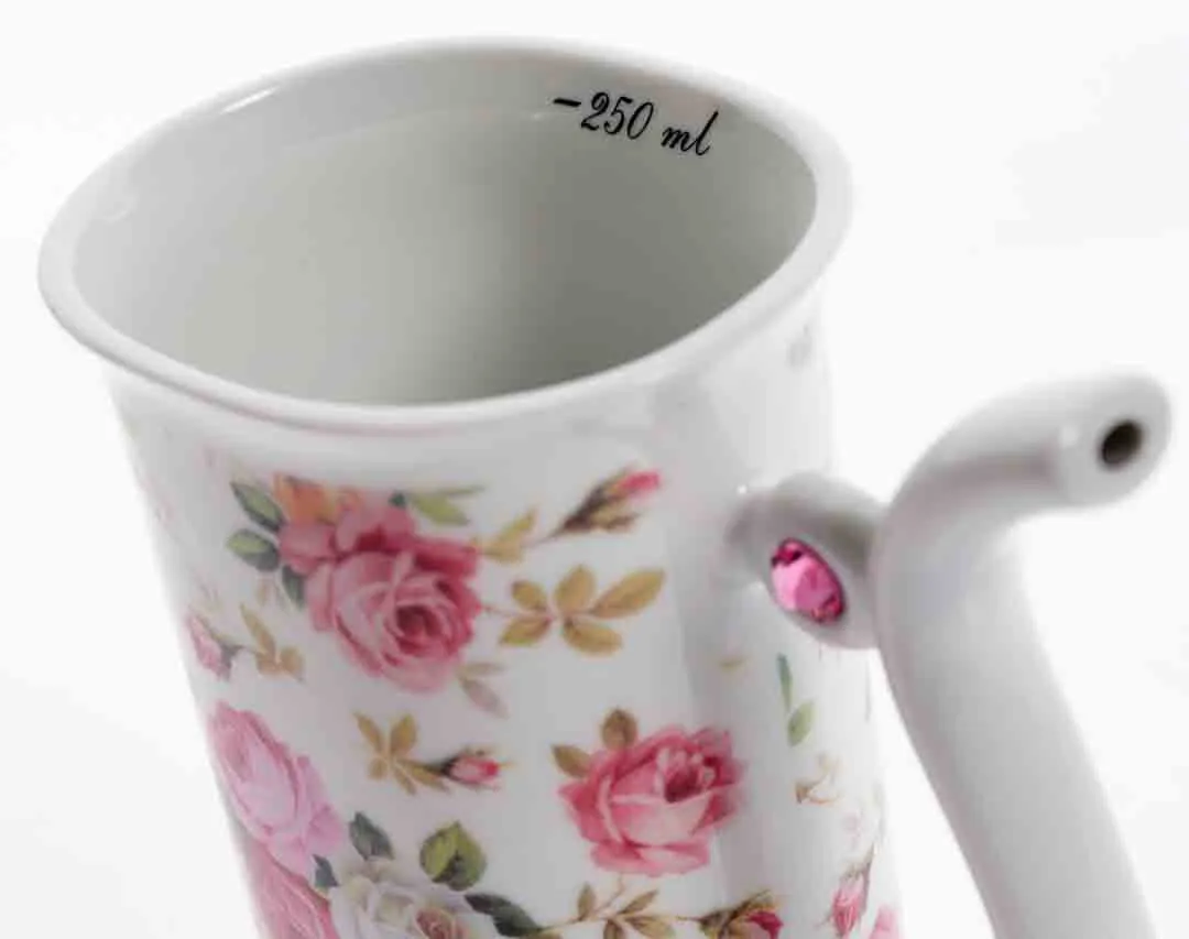 Liebliche "Karlovy Vary"-Tasse aus Porzellan mit Rosenmuster und Swarovski-Elementen (250 ml) und Trinkhalm – Bild 2
