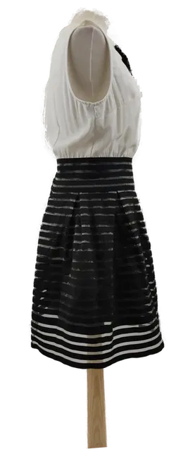 Kurzes Cocktailkleid  - Bild 4