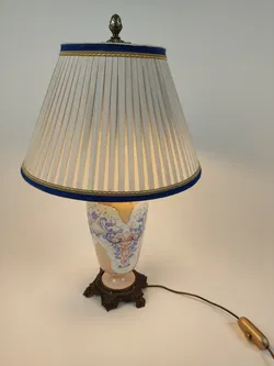 Tischlampe mit Porzellanfuß / Creme-Rose-Lila - Bild 1