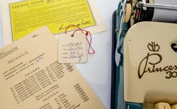 Princess 300 Tab Schreibmaschine Reiseschreibmaschine blau/elfenbein - Bild 9