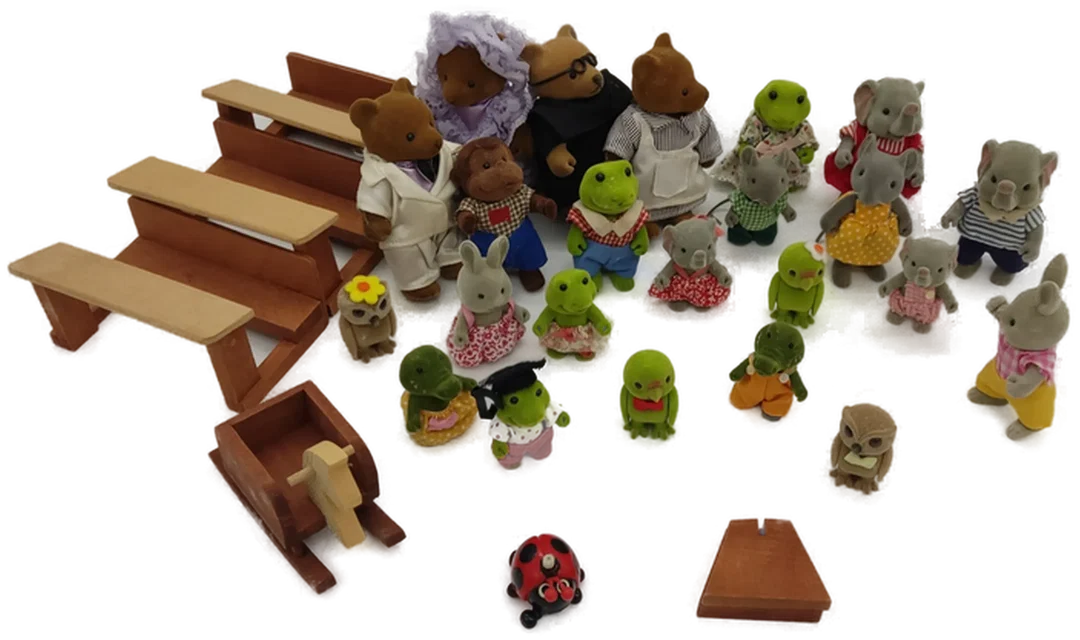 Sylvanian Families Figuren Set Tiere Möbel Bänke Konvolut – Bild 3