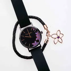 Damenuhr mit Armband von Pierre Cardin, in edler Farbkombination aus Schwarz und Lila  - Bild 3