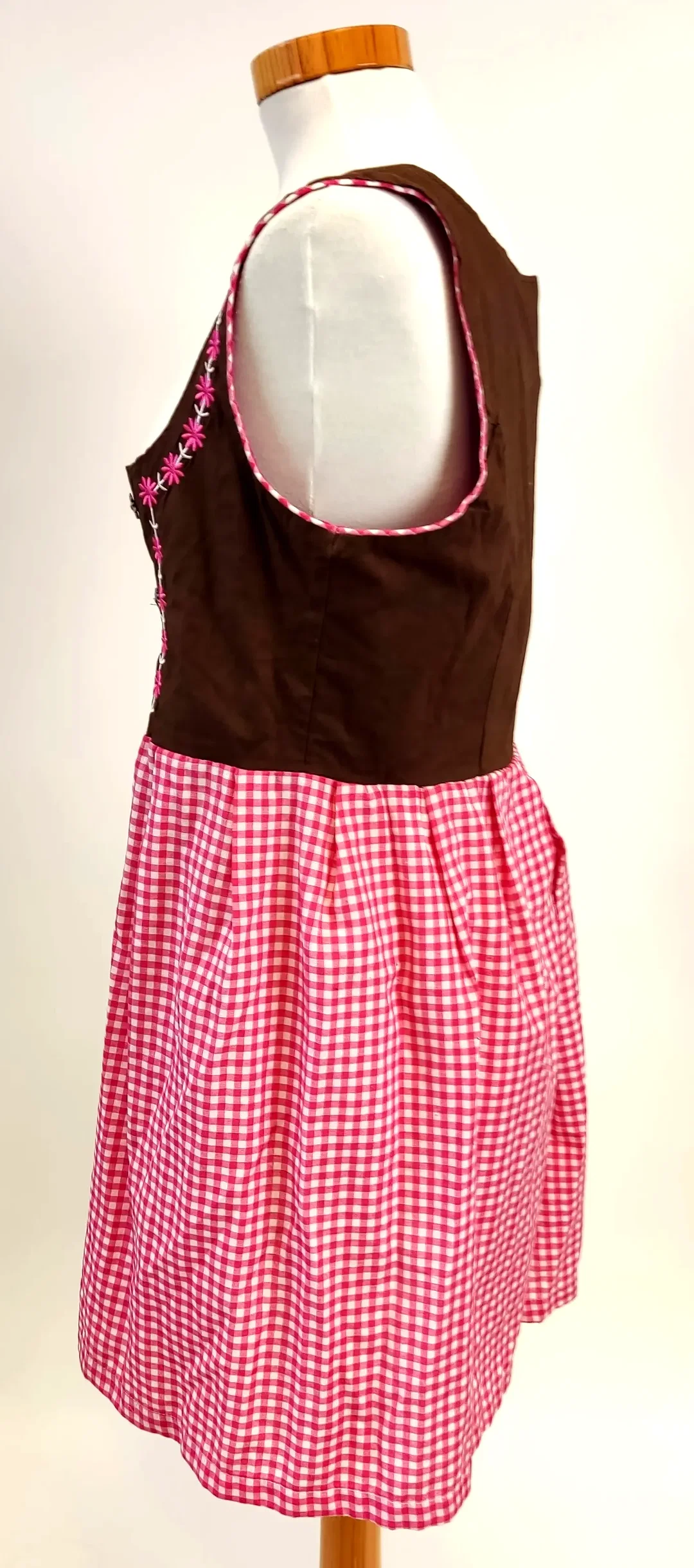 My Trachtenstadl Dirndl Gr. 40 bestickt mit Blumenmuster  – Bild 2