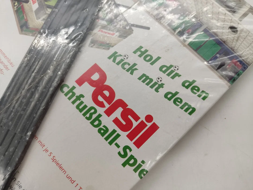 Persil Kicker-Spiel Werbespiel zum Zusammenstecken – Bild 3