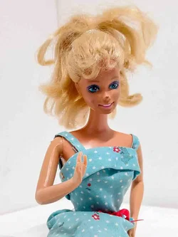 Vintage Barbie-Puppe blond mit blauem Kleid ca 29,5 cm