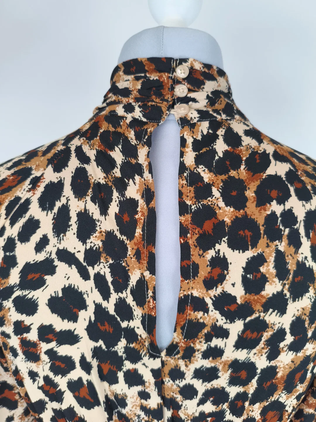 Only, Damenkleid Leo- Print, Gr. S – Bild 4