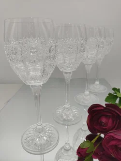 Kristall-Weingläser 4er-Set mit Schliffmuster | Tschechischer Vintage-Schatz - Bild 3