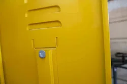 Schrank Spind 6x aus Metall, gelb – Werkstatt Spinde 2-türig 83x50x180 cm - Bild 7