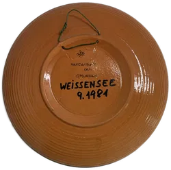 Handgefertigter grüner Wandteller aus Gmunden - Blumenmotiv - 30 cm - Vintage 1981 - Bild 2