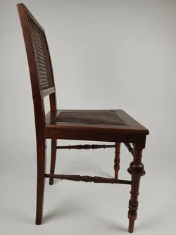 Antiker Holzsessel mit gedrechselten Füßen & Rattangeflecht - Bild 6