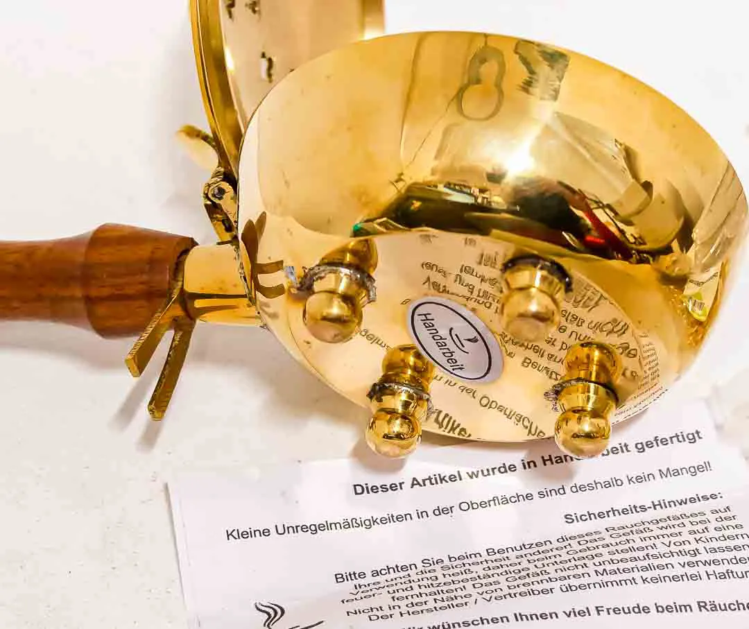 elaVita Räucherpfanne Set 5-teilig Messing Holzgriff Zirbe Hallein – Bild 3