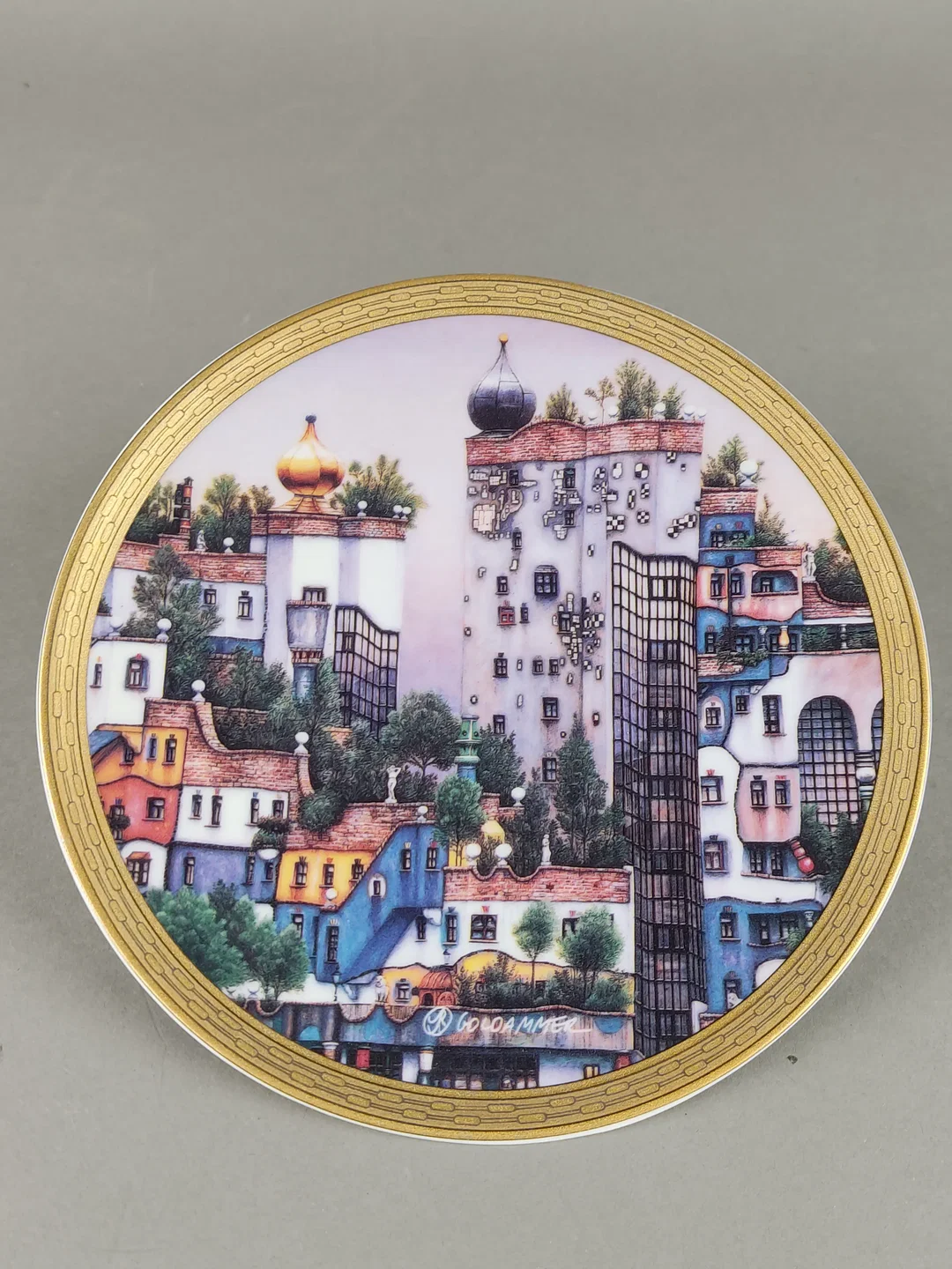 Bradfort Exchange Porzellan - Sammelteller "Das Hundertwasserhaus" Goldammer / Teller-Nr.: A 388 – Bild 2