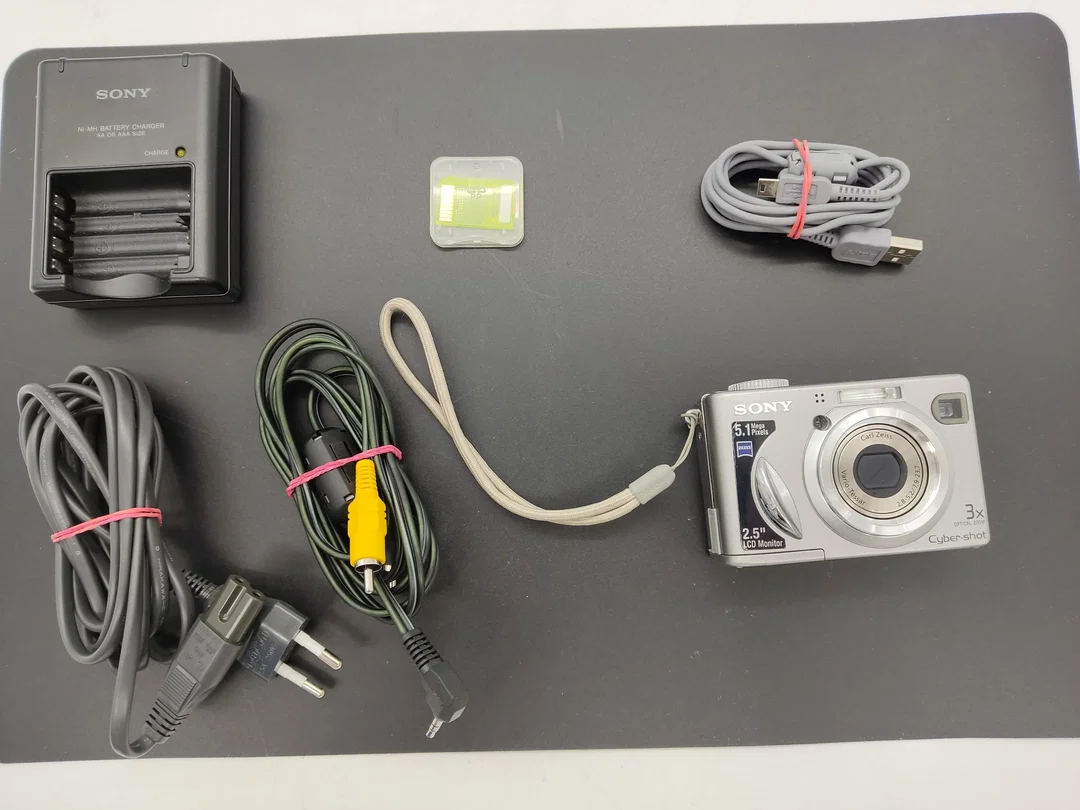 Sony Digital Camera/Kamera DSC-W5 5.1 Mega Pixels 3.0 Zoom – Bild 5